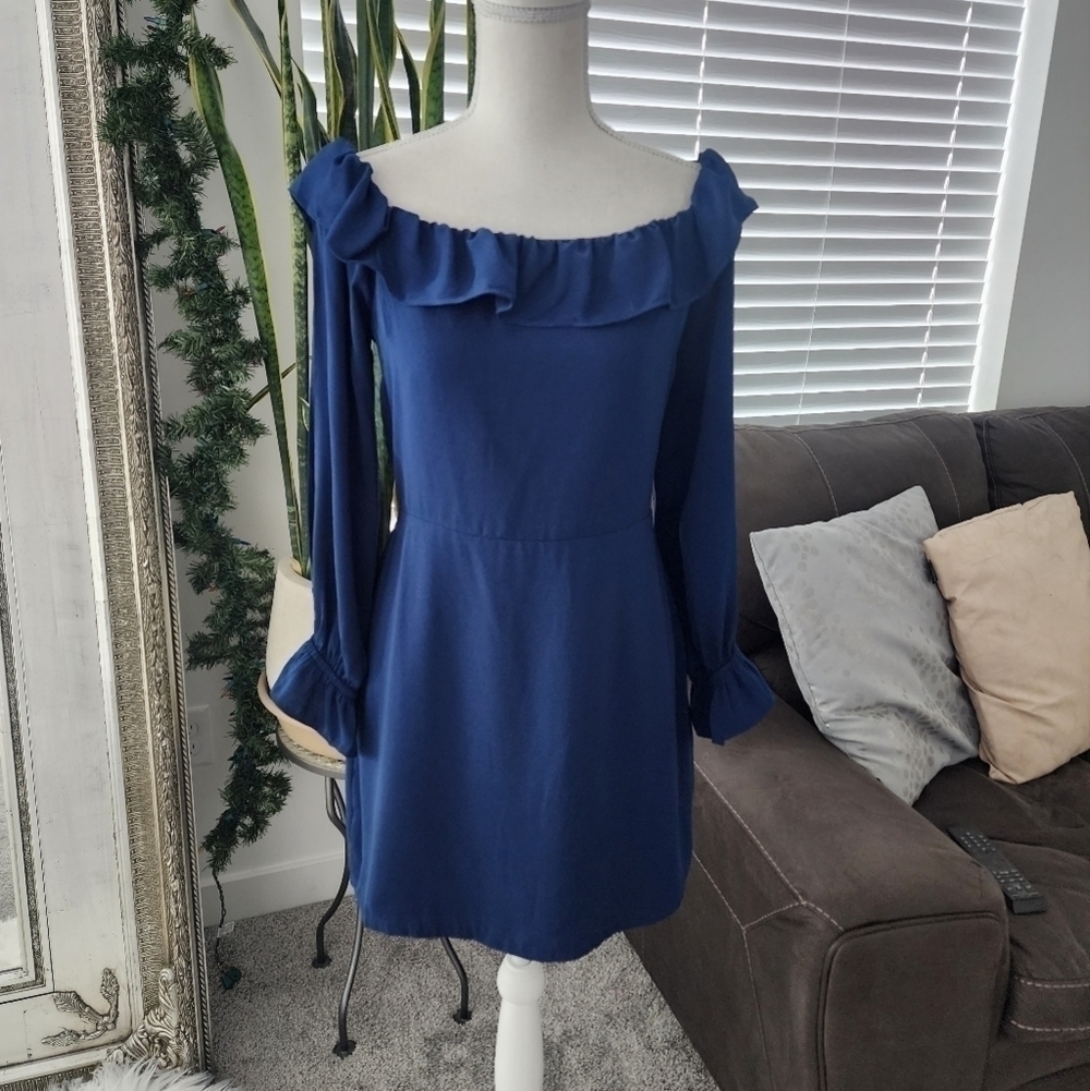 Naked Zebra Off shoulder mini dress. Size zipper. Size Small. New.